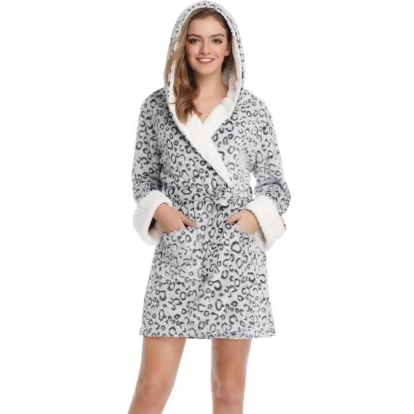 peignoir en pilou gris