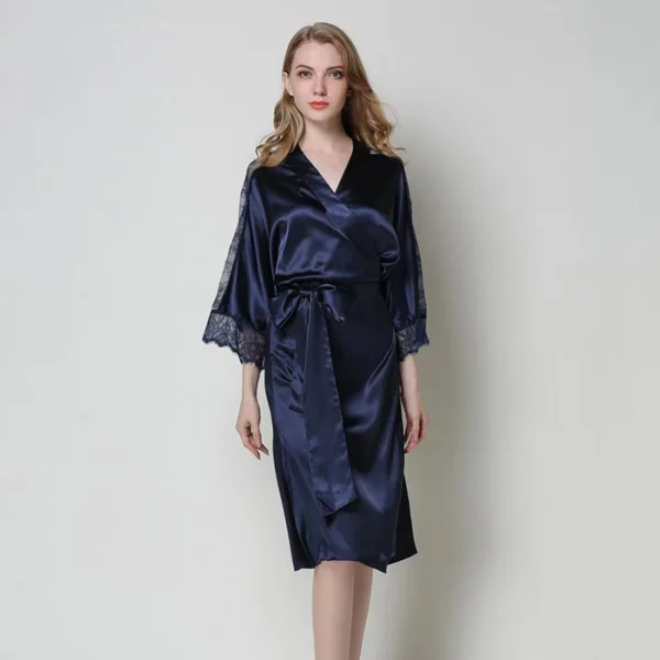 Peignoir Satin Dentelle Femme.jpg