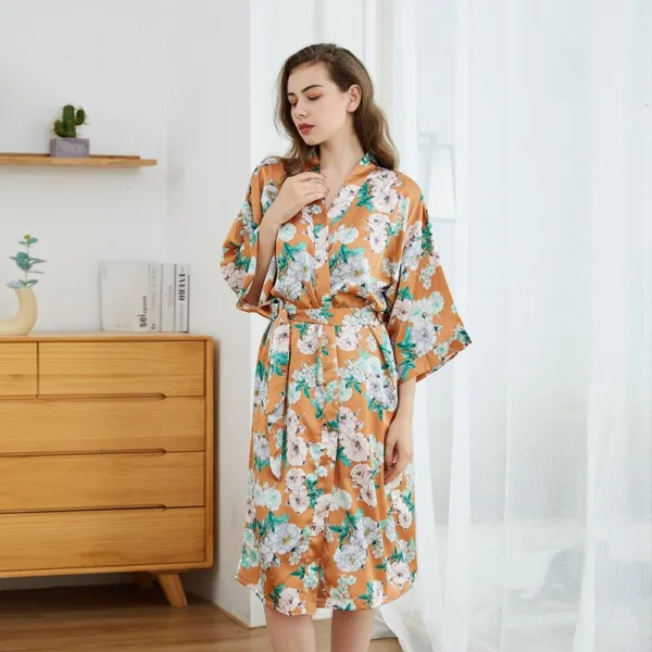 Peignoir Satin Fleuri.jpg