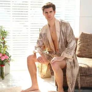 Peignoir homme satin : élégance et confort au masculin